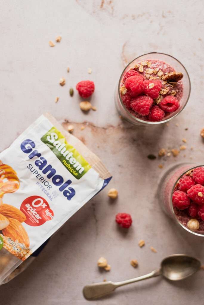 Parfait de Pudim de Chia e Framboesa 