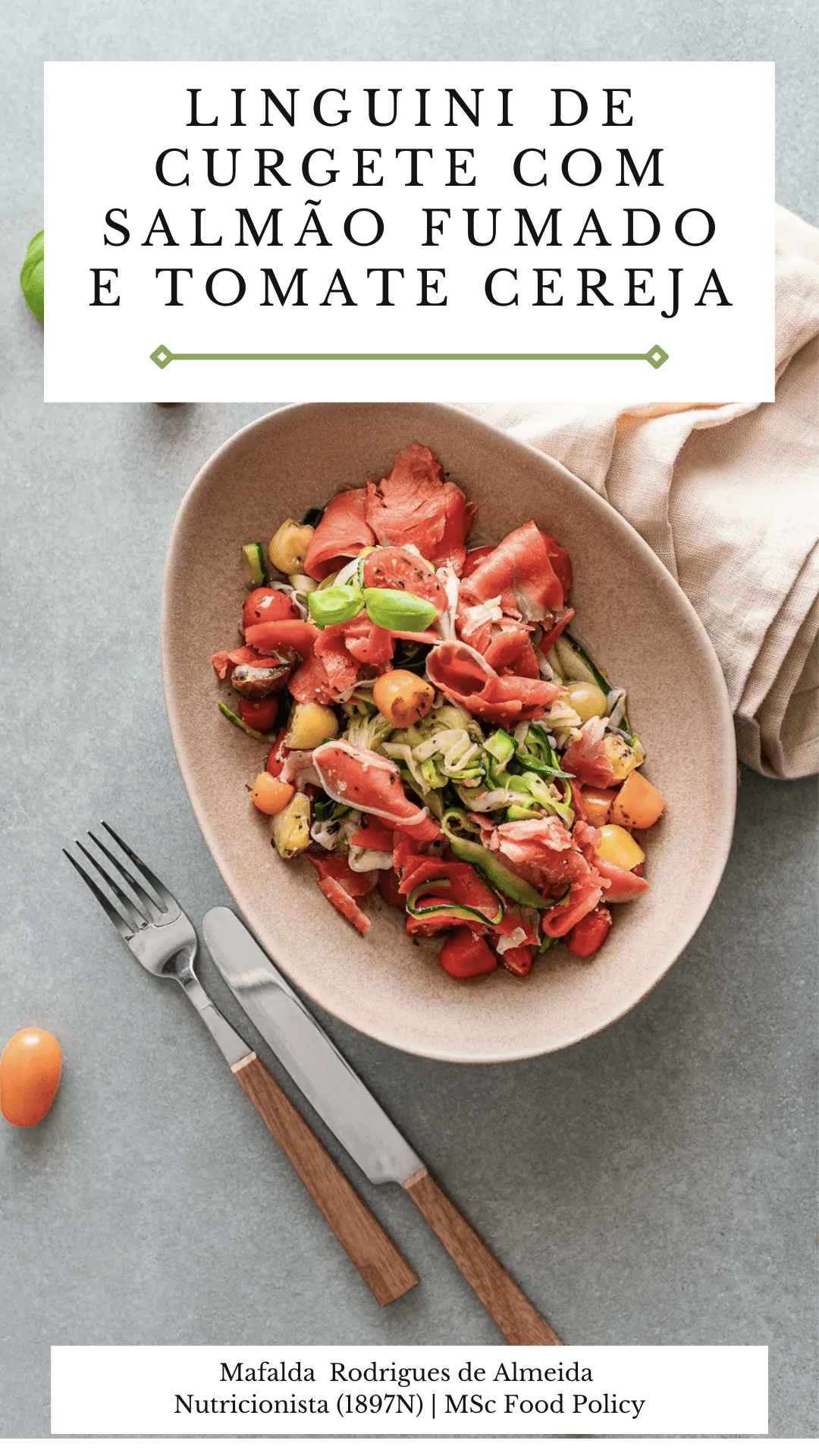 Linguini de curgete com salmão fumado