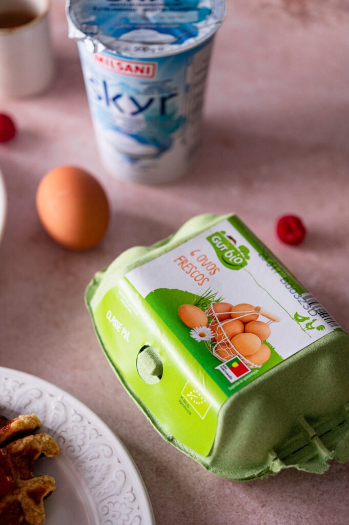 Waffles de Quark com creme de skyr e framboesa