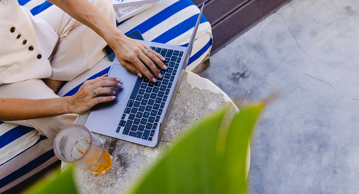 Na MRA defendemos os princípios da alimentação mediterrânea e trabalhamos a nutrição numa ótica funcional e de longevidade optando por produtos alimentares o mais simples possivel, com listas de ingredientes reduzidas e facilmente identificáveis por qualquer pessoa. Apostamos em descascar mais e desempacotar menos.